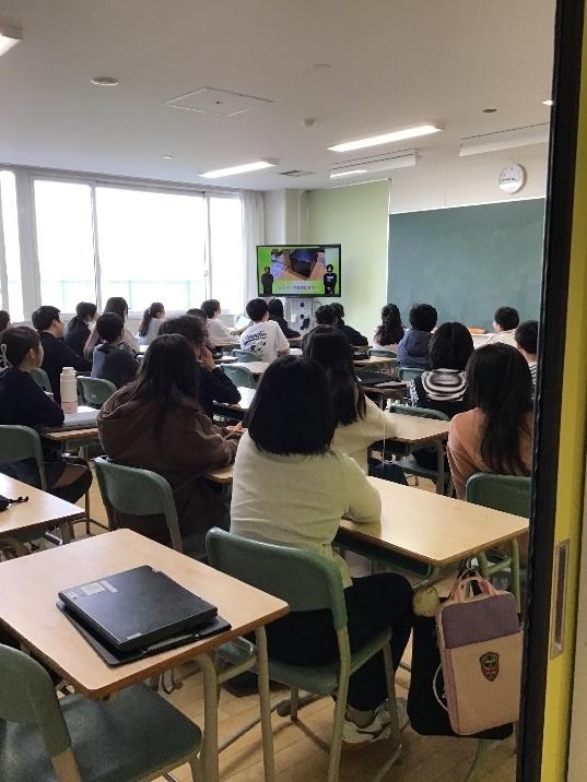 生徒総会の様子